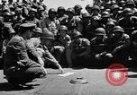Standbild Lieutenant Ralph Adams an Bord LST im Englischen Kanal, 1944, aus Sekunde 19 historischem Filmmaterial Videoclip 65675051825
