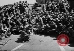 Standbild Lieutenant Ralph Adams an Bord LST im Englischen Kanal, 1944, aus Sekunde 35 historischem Filmmaterial Videoclip 65675051825