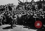 Standbild Lieutenant Ralph Adams an Bord LST im Englischen Kanal, 1944, aus Sekunde 40 historischem Filmmaterial Videoclip 65675051825