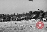 Standbild USA sailor Saint Raphael Frankreich, 1944, aus Sekunde 8 historischem Filmmaterial Videoclip 65675051850