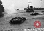 Standbild USA sailor Saint Raphael Frankreich, 1944, aus Sekunde 19 historischem Filmmaterial Videoclip 65675051850