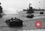 Standbild USA sailor Saint Raphael Frankreich, 1944, aus Sekunde 25 historischem Filmmaterial Videoclip 65675051850