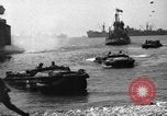 Standbild USA sailor Saint Raphael Frankreich, 1944, aus Sekunde 31 historischem Filmmaterial Videoclip 65675051850