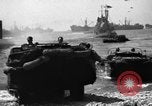 Standbild USA sailor Saint Raphael Frankreich, 1944, aus Sekunde 41 historischem Filmmaterial Videoclip 65675051850