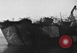 Image bombardé LST Saint Raphael France, 1944, de la seconde 21 séquences d'archives historiques vidéo 65675051853