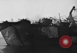 Image bombardé LST Saint Raphael France, 1944, de la seconde 23 séquences d'archives historiques vidéo 65675051853