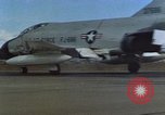 Image USAF tactical air power United States USA, 1965, de la seconde 13 séquences d'archives historiques vidéo 65675051876
