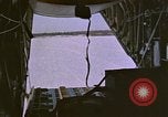 Standbild C-130 Low Altitude Parachute Extraction United States USA, 1965, aus Sekunde 1 historischem Filmmaterial Videoclip 65675051879