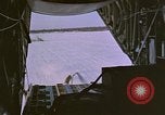 Standbild C-130 Low Altitude Parachute Extraction United States USA, 1965, aus Sekunde 3 historischem Filmmaterial Videoclip 65675051879