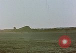 Image aéronefs C 47s Chartres France, 1945, de la seconde 34 séquences d'archives historiques vidéo 65675051883