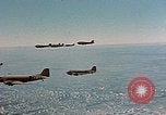 Image aéronefs C 47s Chartres France, 1945, de la seconde 53 séquences d'archives historiques vidéo 65675051883