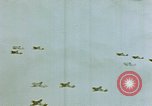 Immagine di P 47s di decollo Corsica Francia, 1944, secondo 32 filmato di repertorio 65675051895