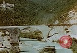 Image destruction de guerre en ville portuaire Italie Italie, 1944, de la seconde 4 séquences d'archives historiques vidéo 65675051901