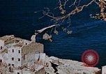 Image L'Italien civils dans la ville bombardée Italie, 1944, de la seconde 9 séquences d'archives historiques vidéo 65675051902