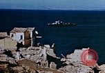 Image L'Italien civils dans la ville bombardée Italie, 1944, de la seconde 20 séquences d'archives historiques vidéo 65675051902