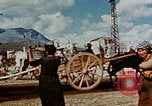 Image L'Italien civils dans la ville bombardée Italie, 1944, de la seconde 41 séquences d'archives historiques vidéo 65675051902