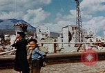Image L'Italien civils dans la ville bombardée Italie, 1944, de la seconde 46 séquences d'archives historiques vidéo 65675051902