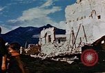 Image L'Italien civils dans la ville bombardée Italie, 1944, de la seconde 59 séquences d'archives historiques vidéo 65675051902