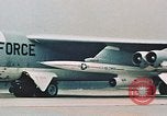 Image Bombardement d'avions B-52 dans la guerre de Vietnam Guam, 1967, de la seconde 12 séquences d'archives historiques vidéo 65675051903