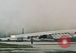 Image Bombardement d'avions B-52 dans la guerre de Vietnam Guam, 1967, de la seconde 27 séquences d'archives historiques vidéo 65675051903