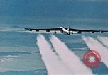 Image Bombardement d'avions B-52 dans la guerre de Vietnam Guam, 1967, de la seconde 61 séquences d'archives historiques vidéo 65675051903