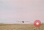 Image B 52 aéronefs Guam, 1967, de la seconde 9 séquences d'archives historiques vidéo 65675051904