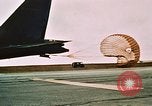 Image B 52 aéronefs Guam, 1967, de la seconde 24 séquences d'archives historiques vidéo 65675051904