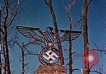 Standbild NS-Hakenkreuz Eisen Remagen Deutschland, 1945, aus Sekunde 57 historischem Filmmaterial Videoclip 65675051917