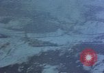 Standbild Ansichten von Gun Kameras der US-Kampfflugzeuge starrte Ziele Korea, 1951, aus Sekunde 25 historischem Filmmaterial Videoclip 65675051934