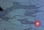 Standbild Ansichten von Gun Kameras der US-Kampfflugzeuge starrte Ziele Korea, 1951, aus Sekunde 33 historischem Filmmaterial Videoclip 65675051934