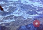Standbild Berge Korea, 1951, aus Sekunde 14 historischem Filmmaterial Videoclip 65675051935