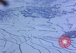 Standbild US-Flugzeuge strafing Korea, 1951, aus Sekunde 3 historischem Filmmaterial Videoclip 65675051936