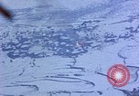 Standbild US-Flugzeuge strafing Korea, 1951, aus Sekunde 8 historischem Filmmaterial Videoclip 65675051936