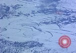Standbild US-Flugzeuge strafing Korea, 1951, aus Sekunde 11 historischem Filmmaterial Videoclip 65675051936