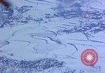 Standbild US-Flugzeuge strafing Korea, 1951, aus Sekunde 12 historischem Filmmaterial Videoclip 65675051936
