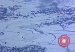 Standbild US-Flugzeuge strafing Korea, 1951, aus Sekunde 13 historischem Filmmaterial Videoclip 65675051936