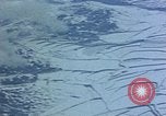 Standbild US-Flugzeuge strafing Korea, 1951, aus Sekunde 45 historischem Filmmaterial Videoclip 65675051936