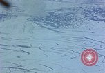 Standbild US-Flugzeuge strafing Korea, 1951, aus Sekunde 52 historischem Filmmaterial Videoclip 65675051936