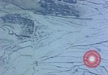 Standbild US-Flugzeuge strafing Korea, 1951, aus Sekunde 58 historischem Filmmaterial Videoclip 65675051936