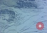 Standbild US-Flugzeuge strafing Korea, 1951, aus Sekunde 61 historischem Filmmaterial Videoclip 65675051936