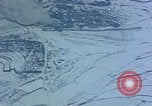 Standbild US-Flugzeuge strafing Korea, 1951, aus Sekunde 62 historischem Filmmaterial Videoclip 65675051936