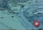Immagine di Railroad tunnel entrata Corea, 1951, secondo 17 filmato di repertorio 65675051944