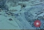 Immagine di Railroad tunnel entrata Corea, 1951, secondo 19 filmato di repertorio 65675051944