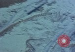 Immagine di Railroad tunnel entrata Corea, 1951, secondo 36 filmato di repertorio 65675051944