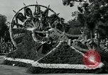 Standbild Blumenschmuck schwimmt Washington DC USA, 1932, aus Sekunde 45 historischem Filmmaterial Videoclip 65675051986