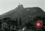 Immagine di Cristo Redentore statua Rio de Janeiro in Brasile, 1932, secondo 23 filmato di repertorio 65675051989