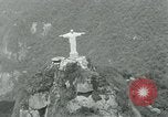 Immagine di Cristo Redentore statua Rio de Janeiro in Brasile, 1932, secondo 42 filmato di repertorio 65675051989