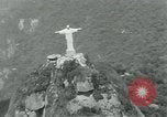 Immagine di Cristo Redentore statua Rio de Janeiro in Brasile, 1932, secondo 43 filmato di repertorio 65675051989