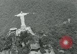 Immagine di Cristo Redentore statua Rio de Janeiro in Brasile, 1932, secondo 46 filmato di repertorio 65675051989