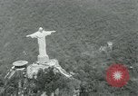 Immagine di Cristo Redentore statua Rio de Janeiro in Brasile, 1932, secondo 48 filmato di repertorio 65675051989